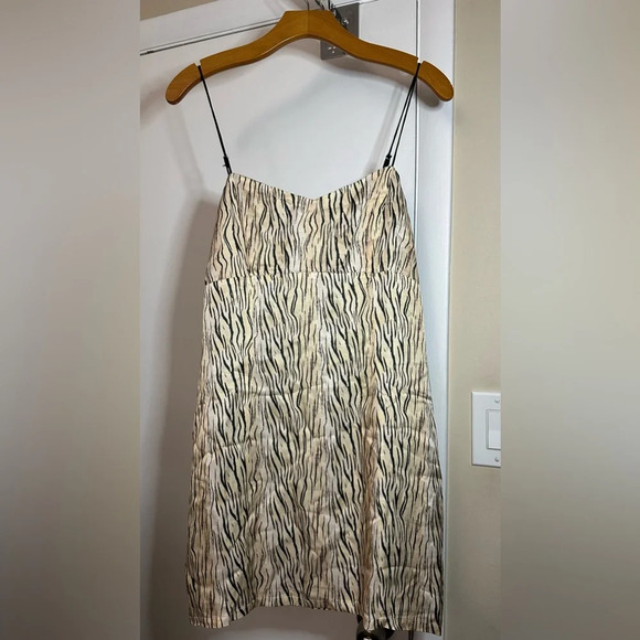 NWT For Love & Lemons Animal Print Mini Slip Dress Size Medium - Picture 1 of 9